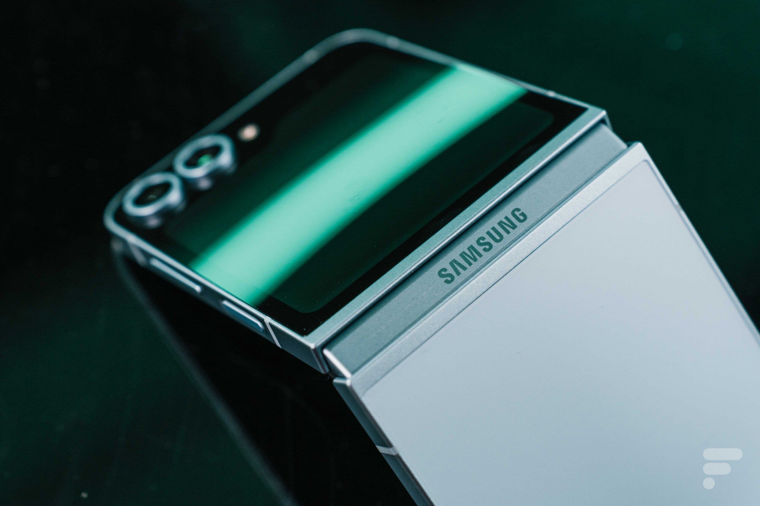 Galaxy Z Flip7 Rumored to Feature Exynos 2500 Chipset