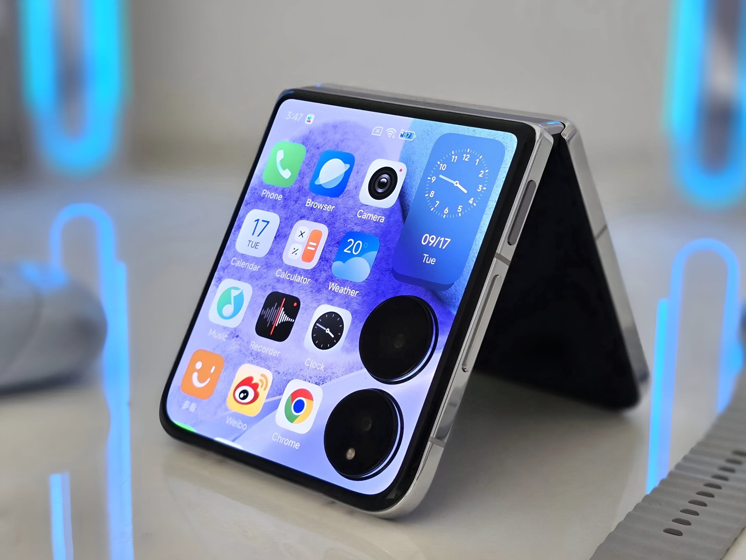 Xiaomi Mix Flip 2 Leak Reveals Battery Capacity & Launch Timeline