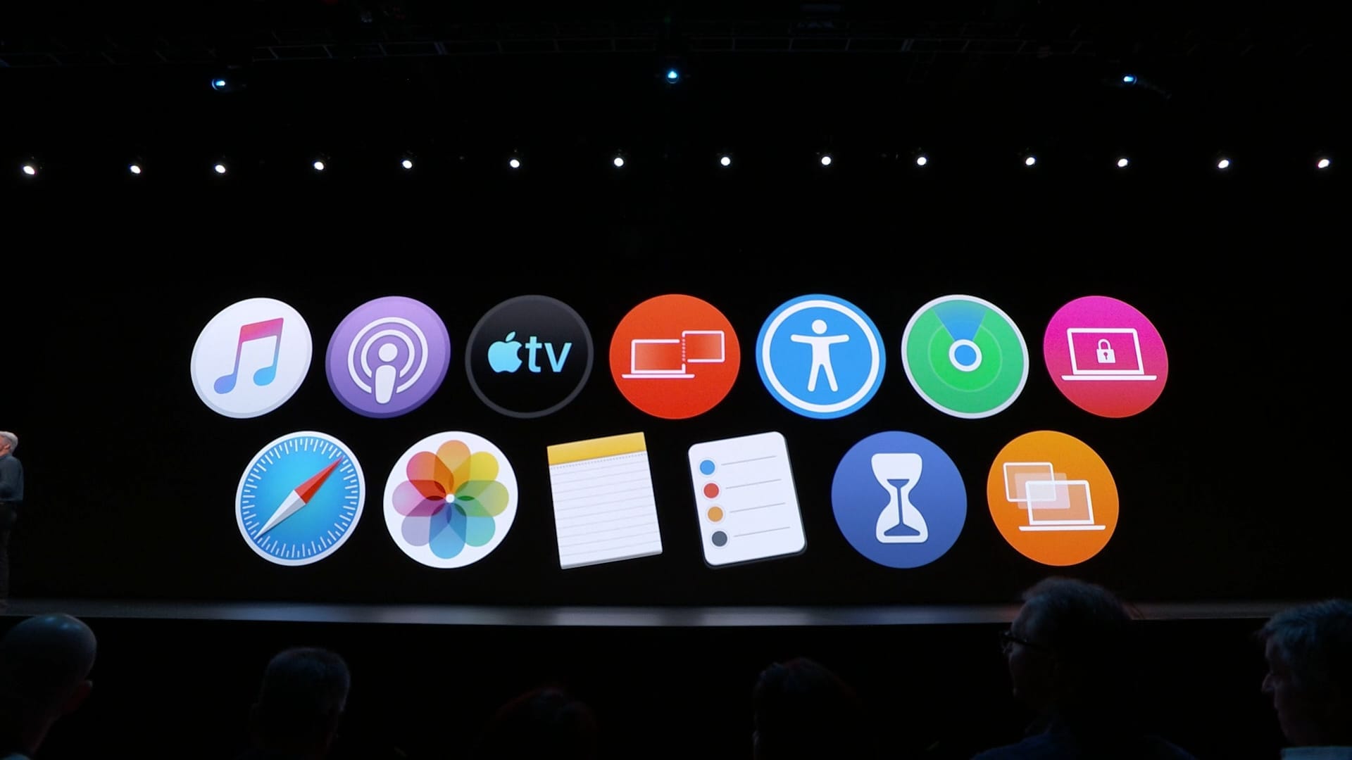 Apple Prepares Major Redesign for iOS, iPadOS, and macOS