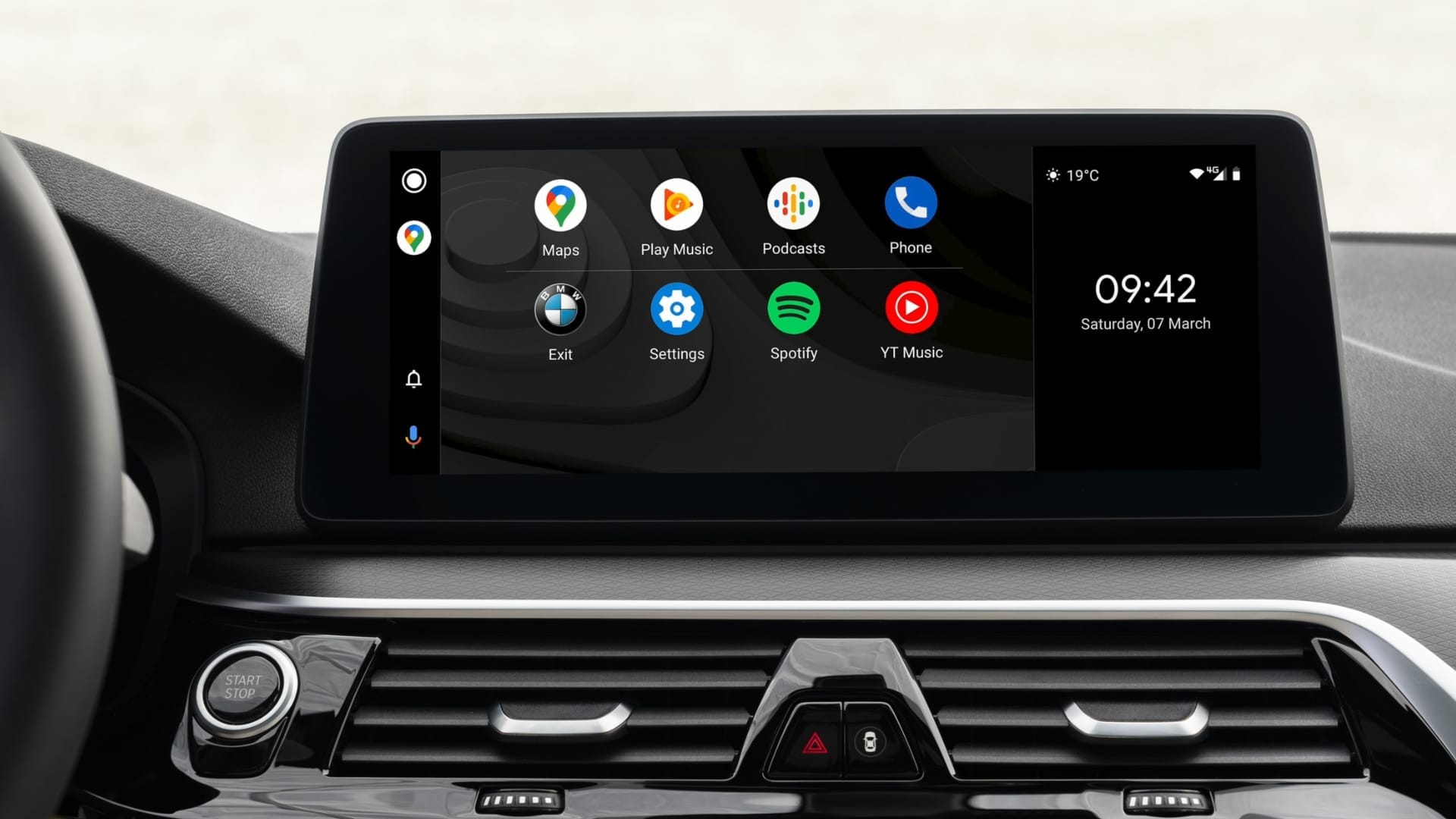 Android Auto 14.0 Prepares to Swap Google Assistant for Gemini