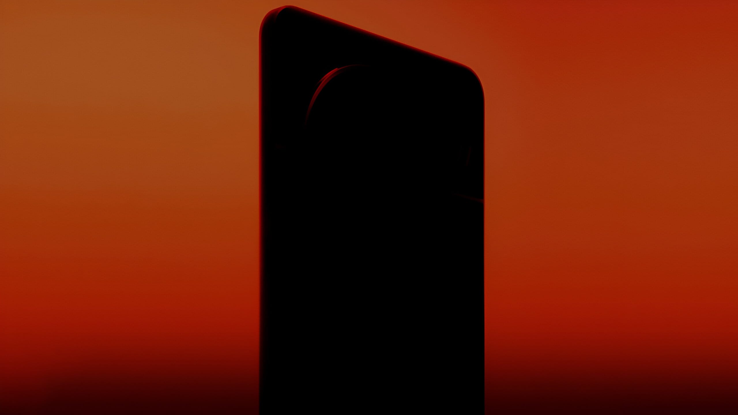 OnePlus 13T Display Revealed: Compact Flagship with Razor-Thin Bezels